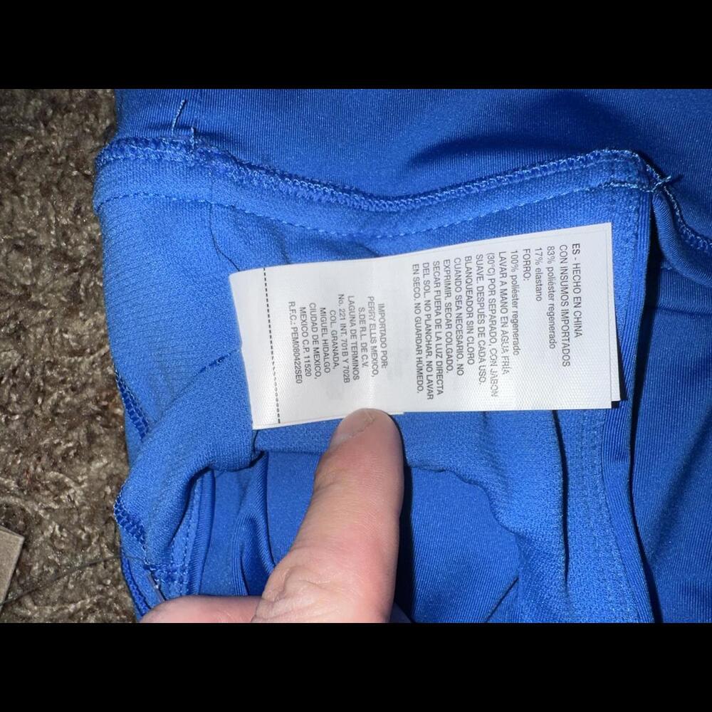 Nike Essential Women's Scoop Neck Midkini Swim Top  [COPY] - Picture 9 of 12